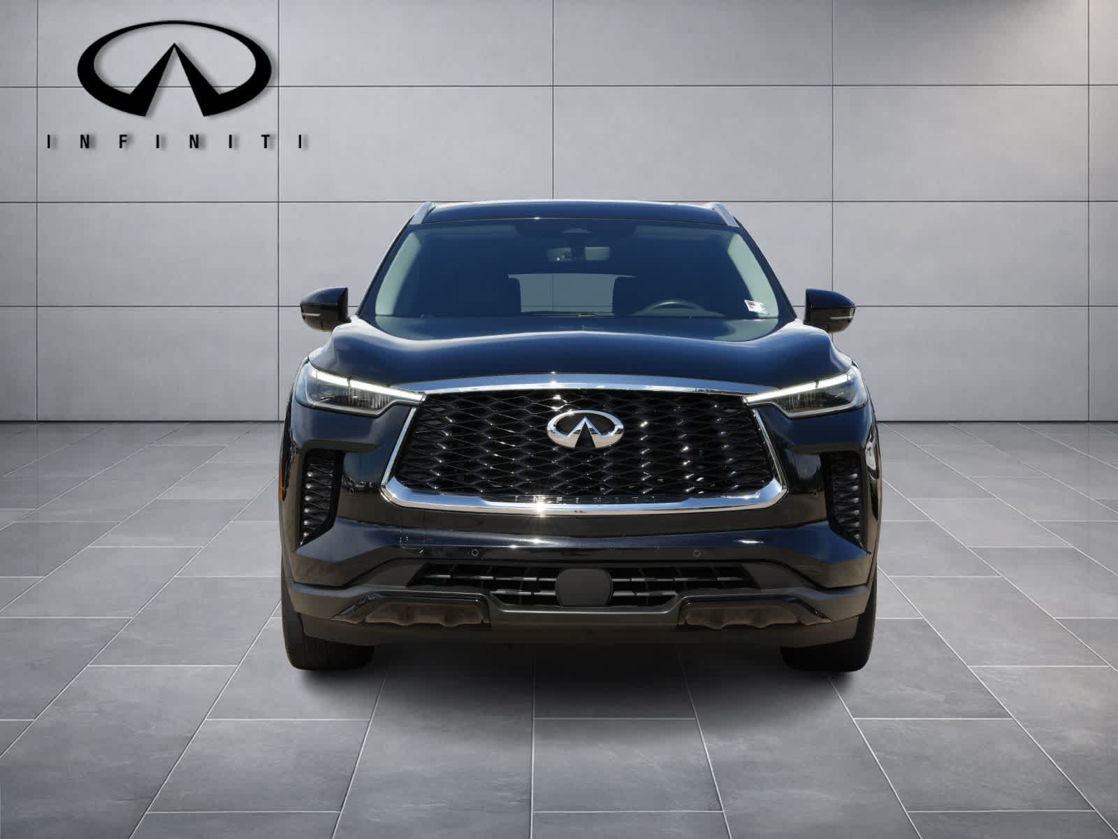 Certified 2023 INFINITI QX60 Luxe AWD/4WD image 2