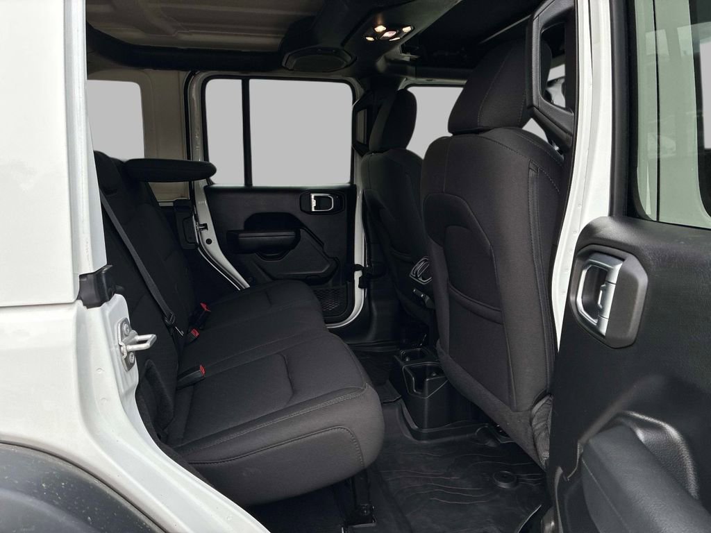 Certified 2022 Jeep Wrangler Unlimited Sport AWD/4WD image 10