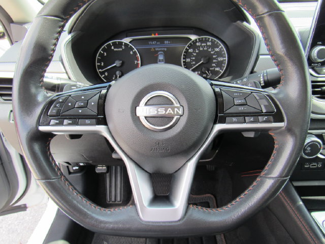 Used 2024 Nissan Altima 2.5 SR FWD image 25