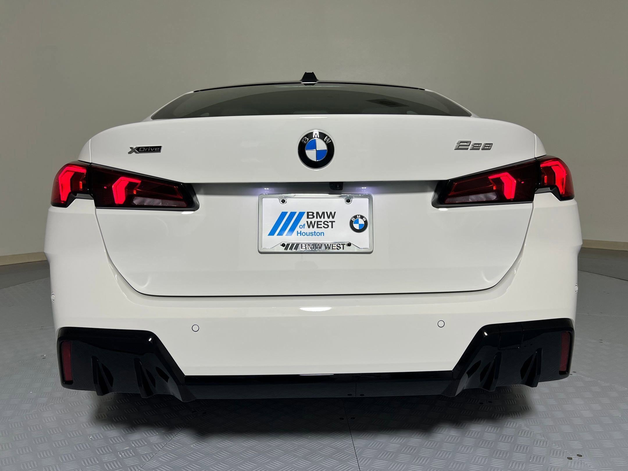 Used 2026 BMW 228i xDrive w/ Technology Package image 10