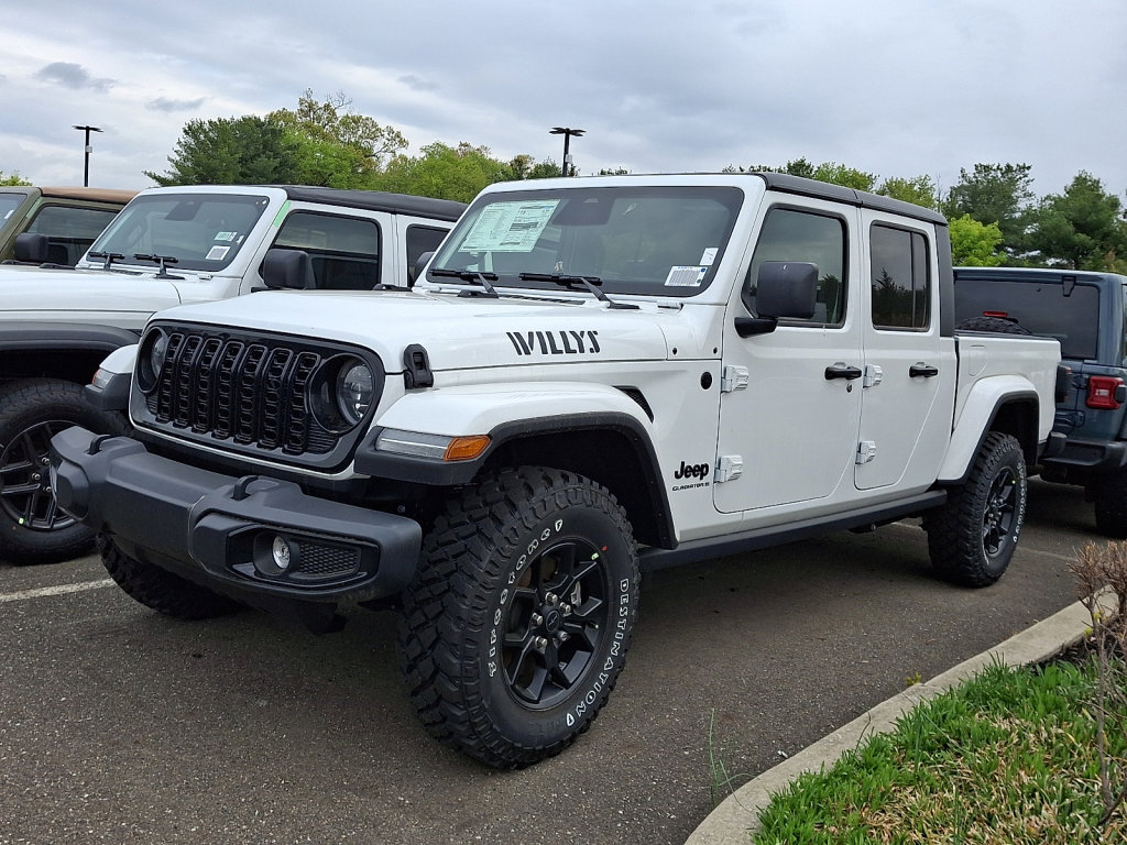 New 2026 Jeep Gladiator Sport AWD/4WD image 1