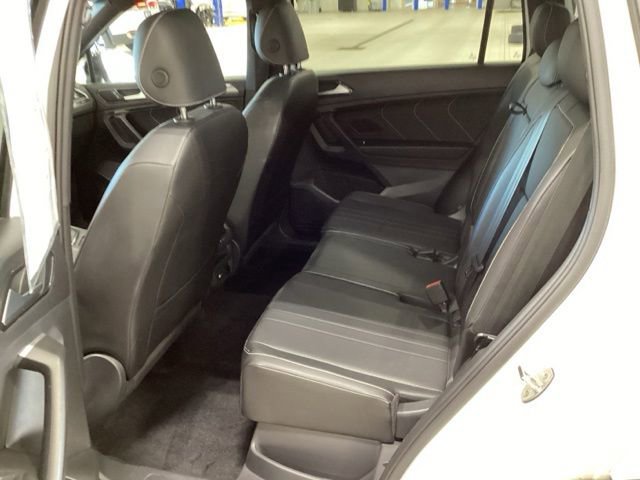 Used 2023 Volkswagen Tiguan SE R-Line AWD/4WD image 12
