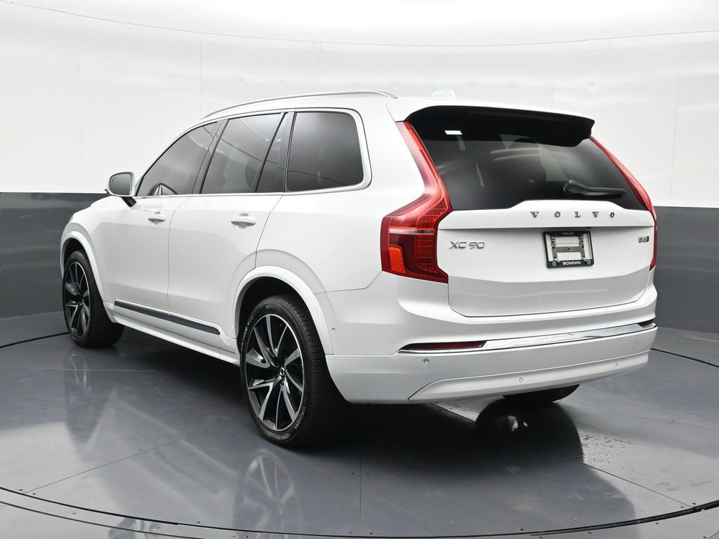 Certified 2024 Volvo XC90 B5 Plus image 3