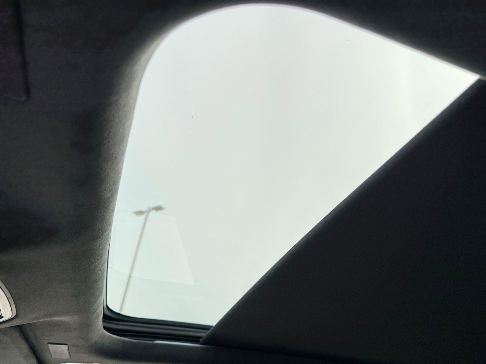 New 2026 Cadillac Vistiq Platinum image 16