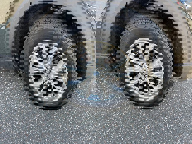 Certified 2023 Ford Explorer Limited w/ Equipment Group 301A image 28