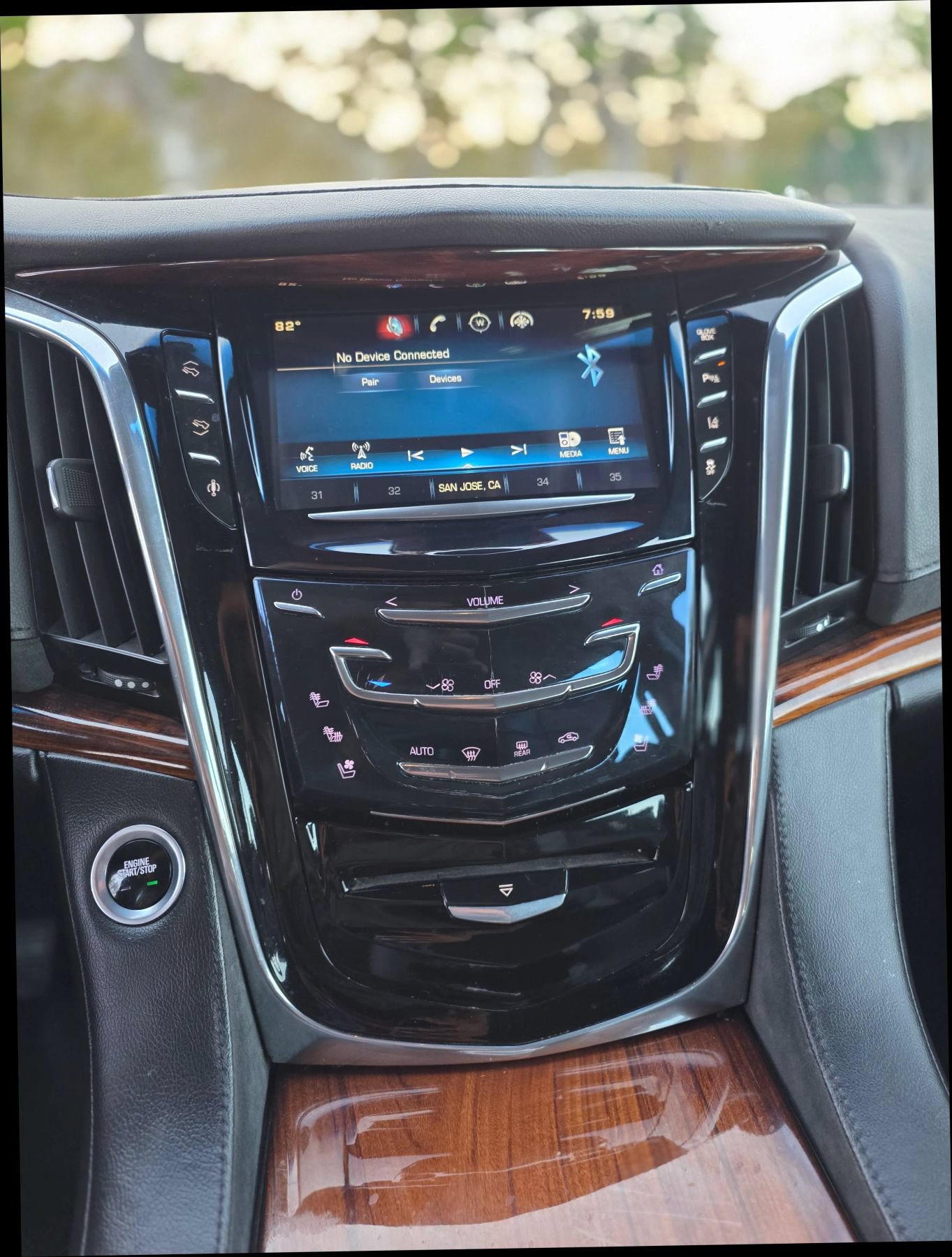 Used 2015 Cadillac Escalade ESV Luxury AWD/4WD image 15