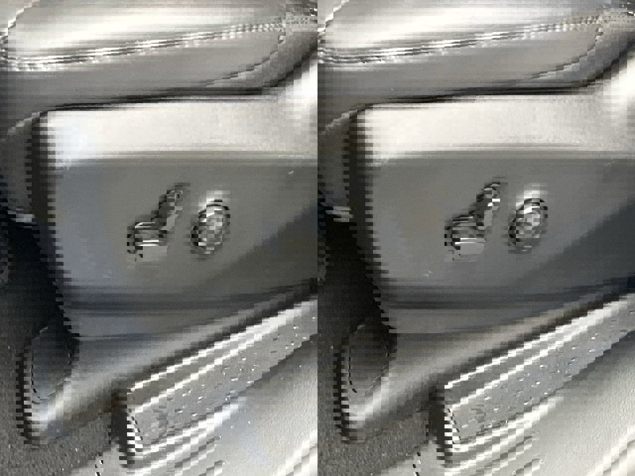 Used 2025 Chrysler Pacifica Select image 9