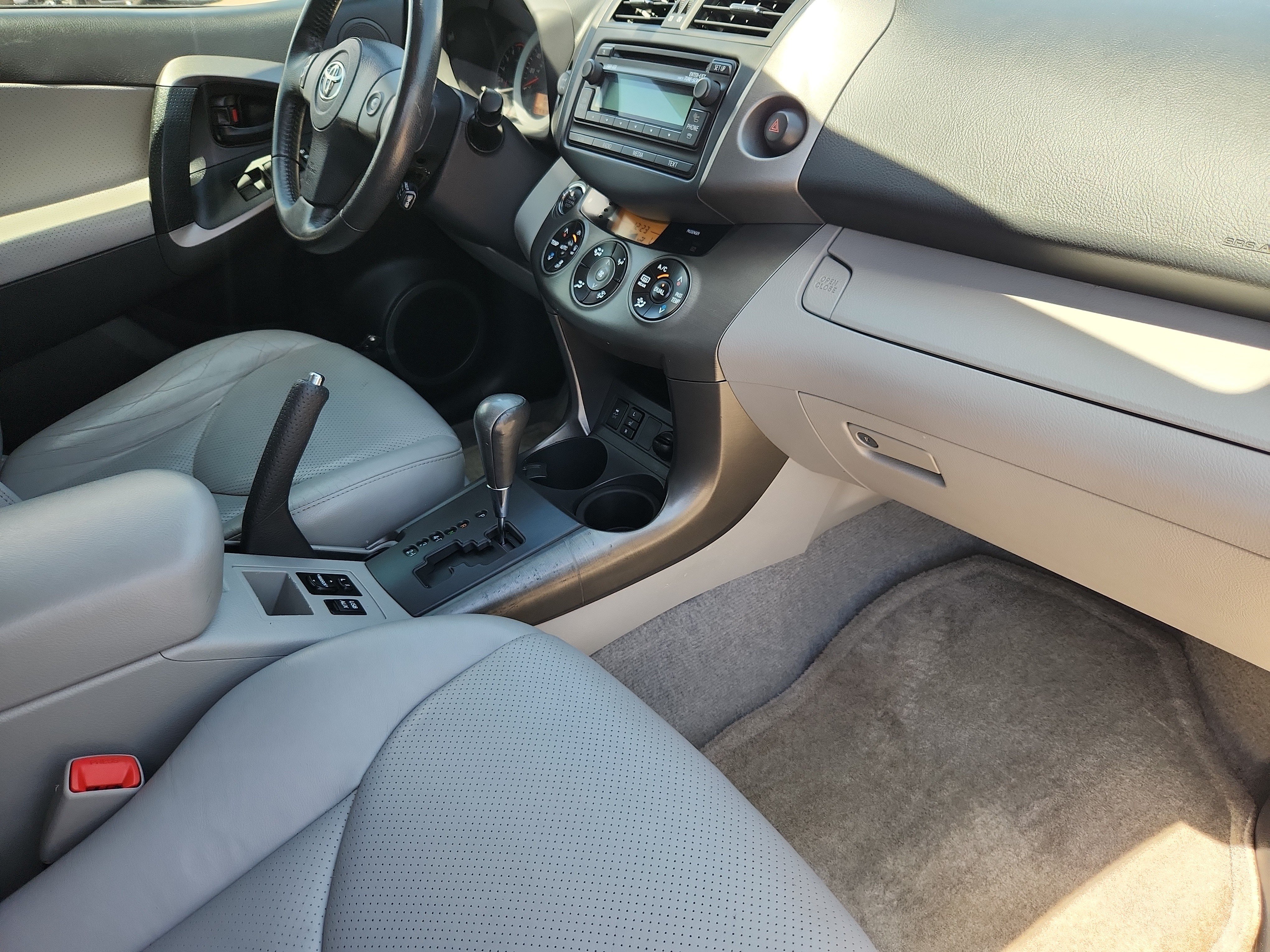 Used 2012 Toyota RAV4 Limited w/ Premium Plus Value Pkg AWD/4WD image 16