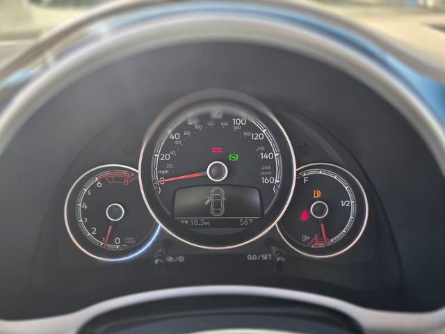 Used 2019 Volkswagen Beetle 2.0T SE image 19