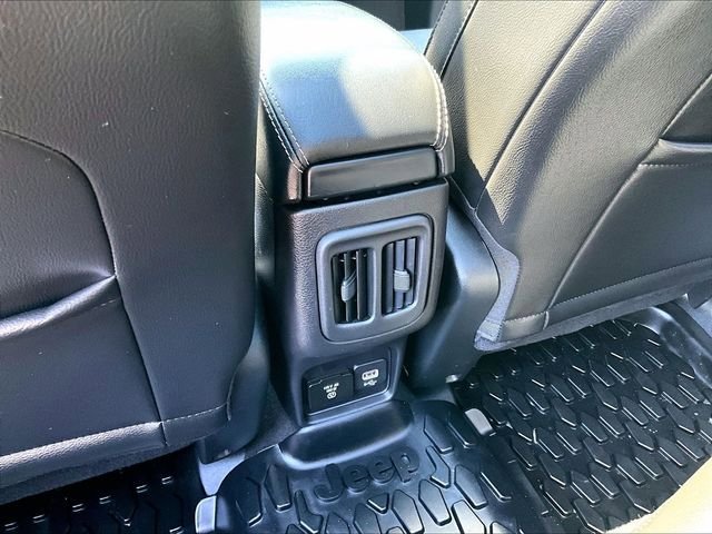 Used 2021 Jeep Compass Latitude w/ Sun and Sound Group AWD/4WD image 30