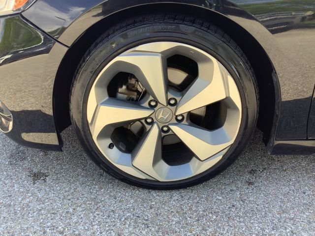 Used 2018 Honda Accord Touring image 39