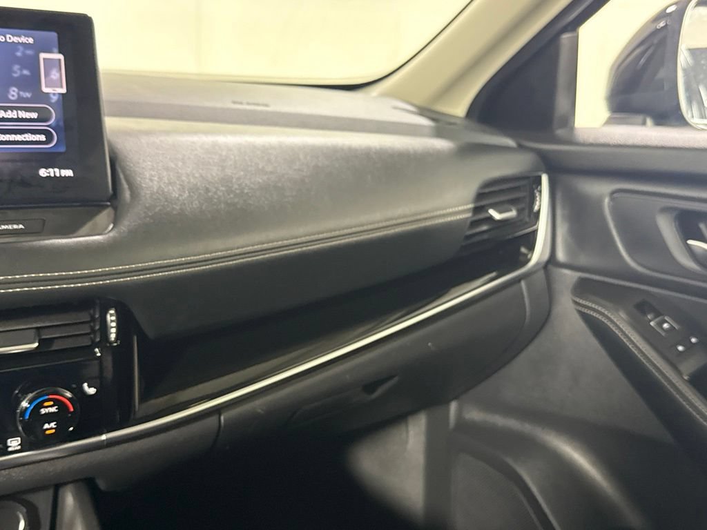 Used 2024 Nissan Rogue SL AWD/4WD image 28