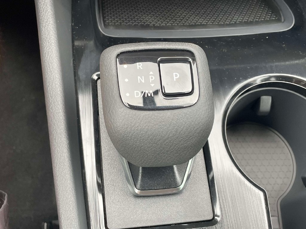 New 2027 Nissan Rogue Dark Armor FWD image 27