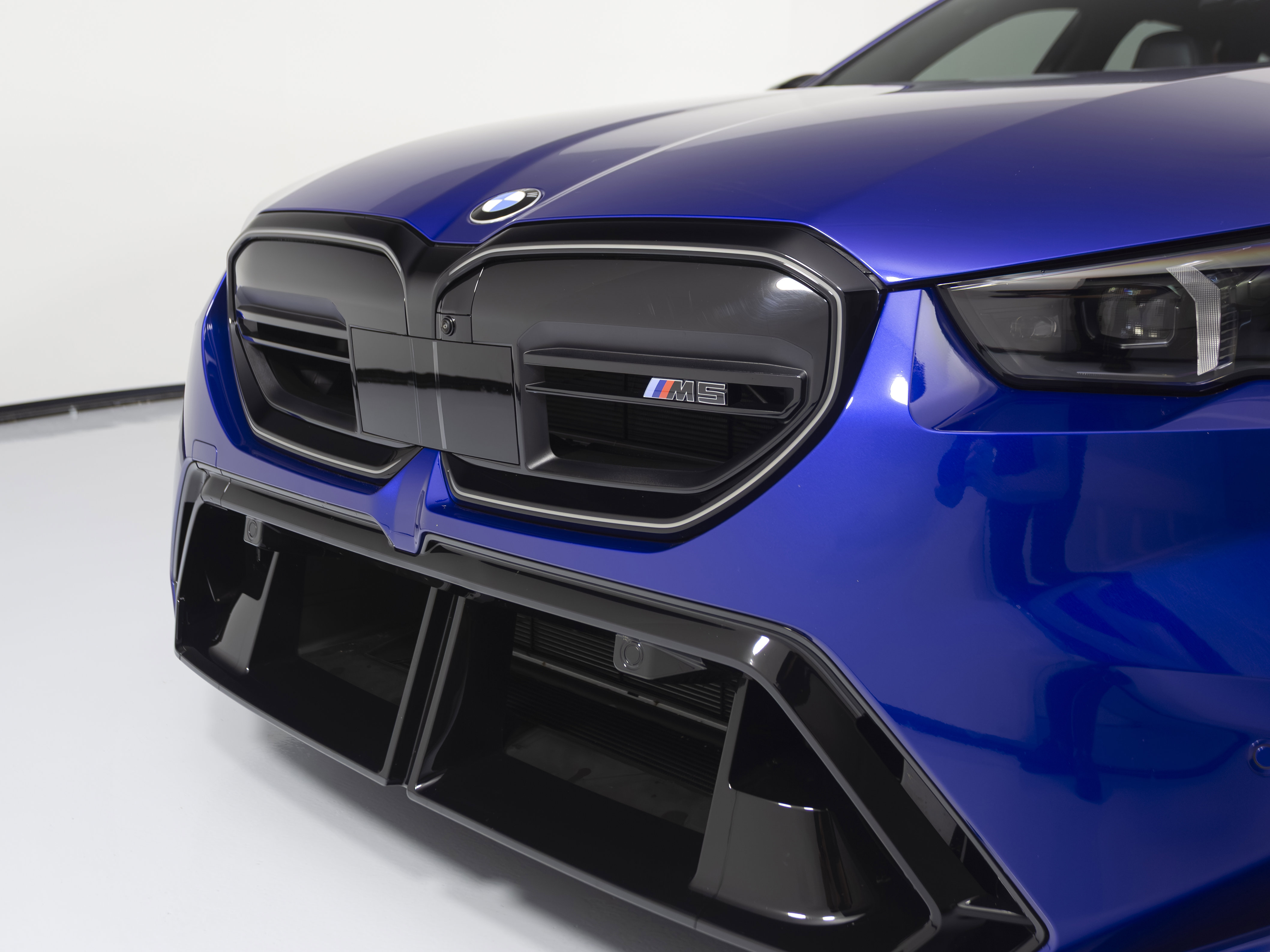 Used 2025 BMW M5 Touring w/ M Driver's Package image 41