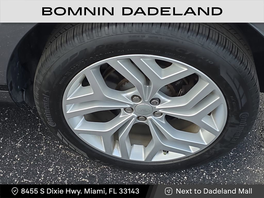 Used 2020 Land Rover Range Rover Evoque R-Dynamic SE image 7