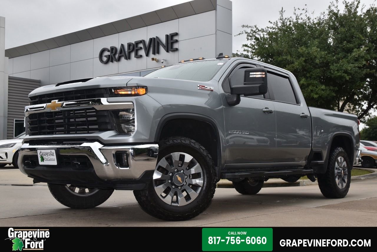Used 2024 Chevrolet Silverado 2500 LT AWD/4WD image 1