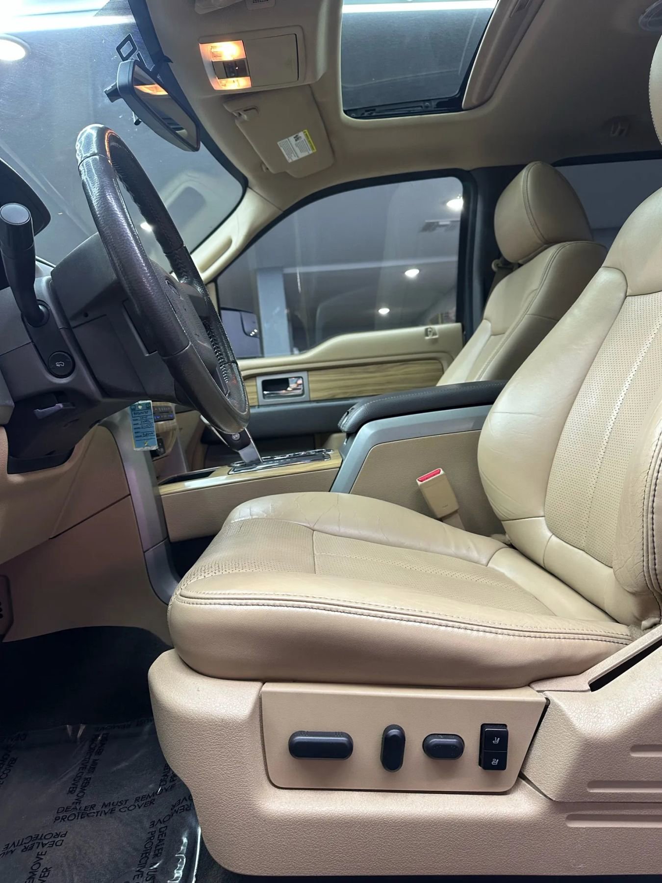 Used 2011 Ford F150 Lariat RWD image 11