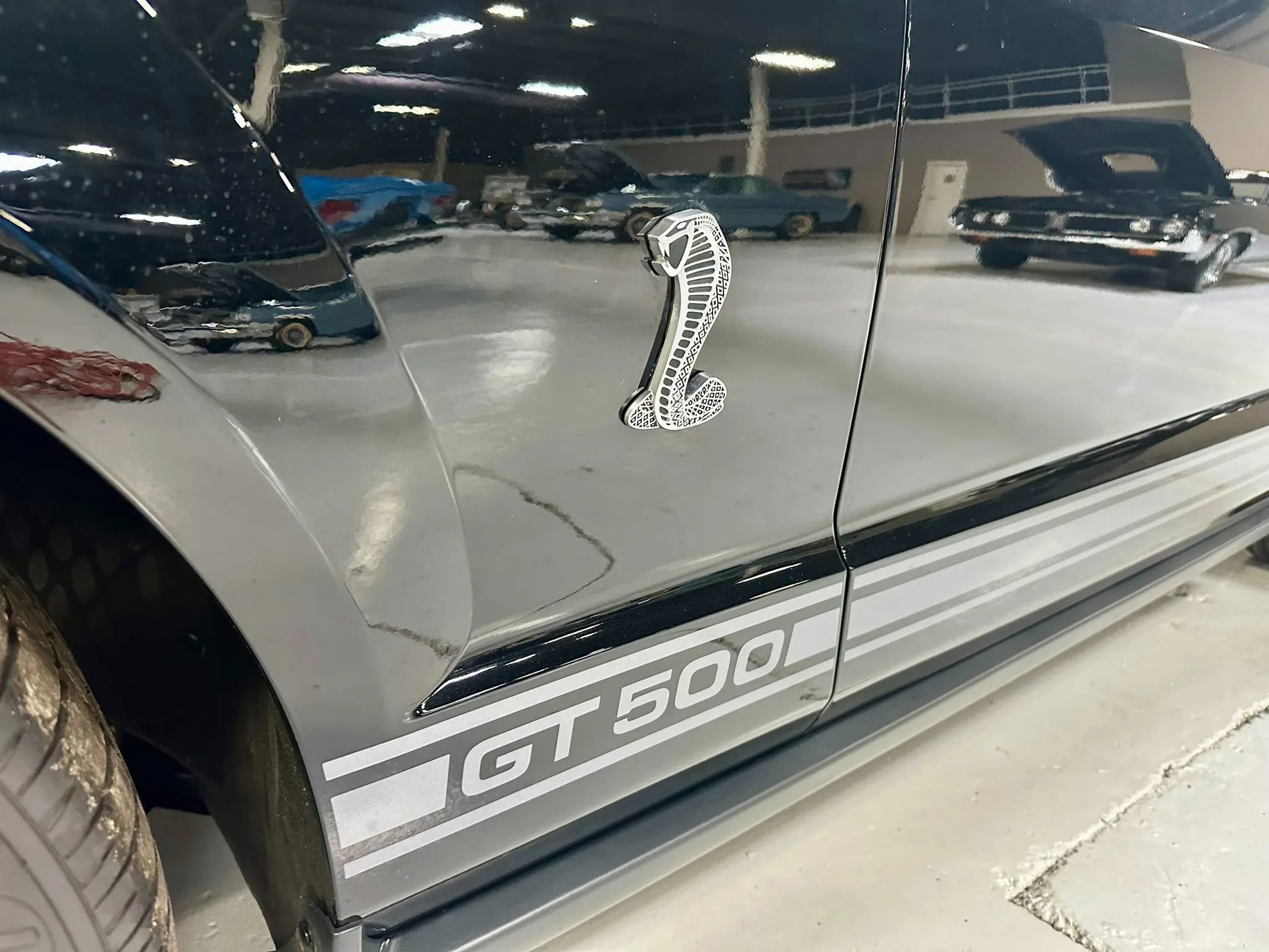 Used 2007 Ford Mustang Shelby GT500 image 3