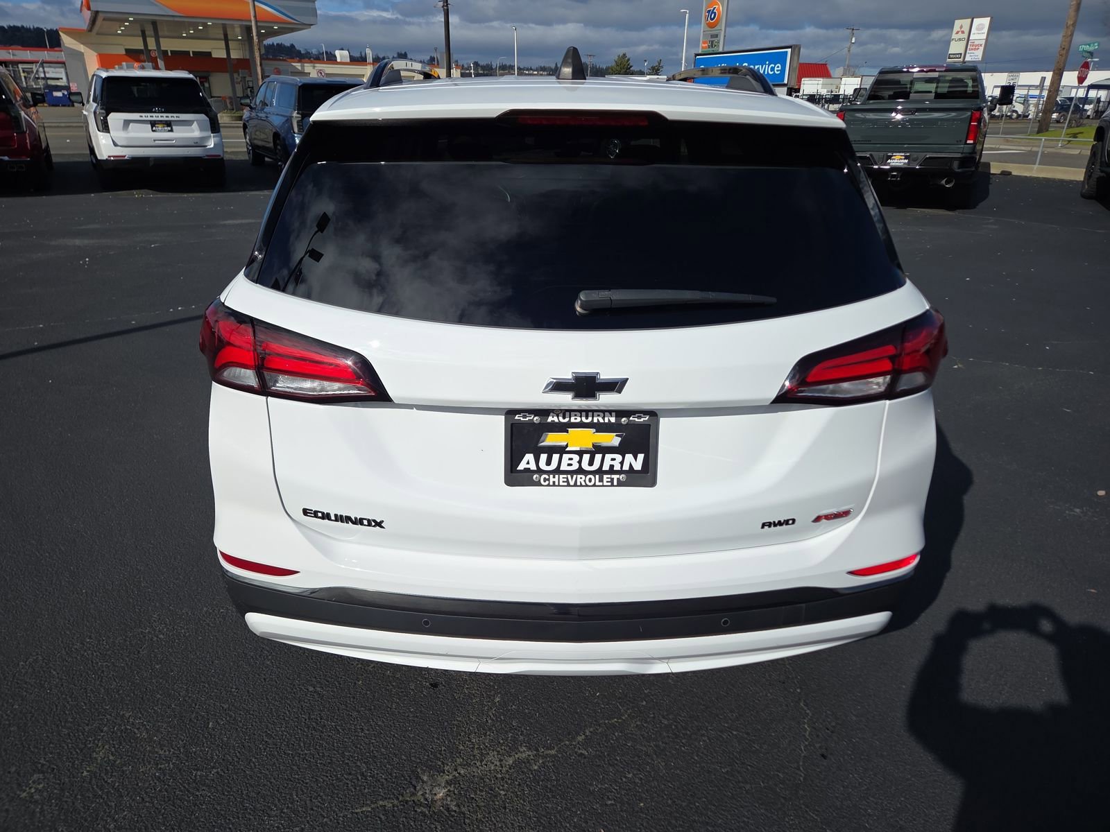 Used 2022 Chevrolet Equinox RS w/ RS Leather Package image 4