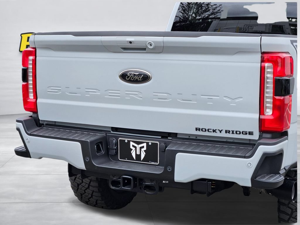 New 2026 Ford F250 XLT w/ XLT Premium Package AWD/4WD image 16
