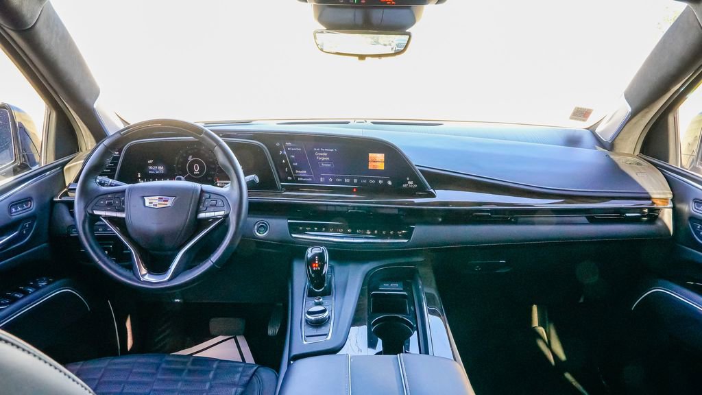 Certified 2024 Cadillac Escalade ESV Sport Platinum image 14