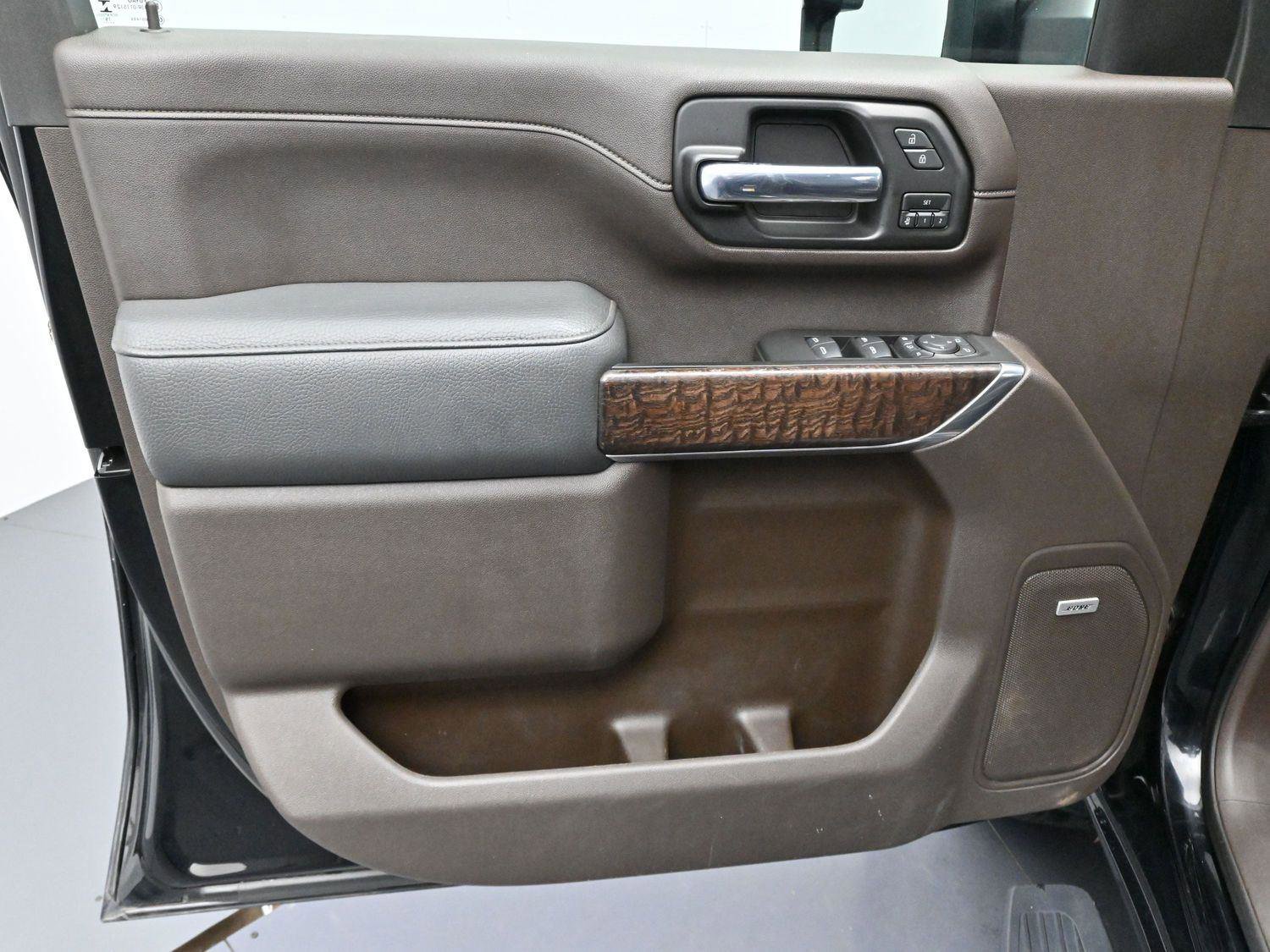 Used 2020 GMC Sierra 2500 Denali w/ Denali Ultimate Package image 9