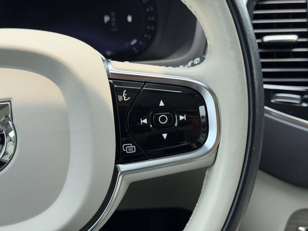 Used 2023 Volvo XC90 B6 Plus w/ Protection Package AWD/4WD image 10