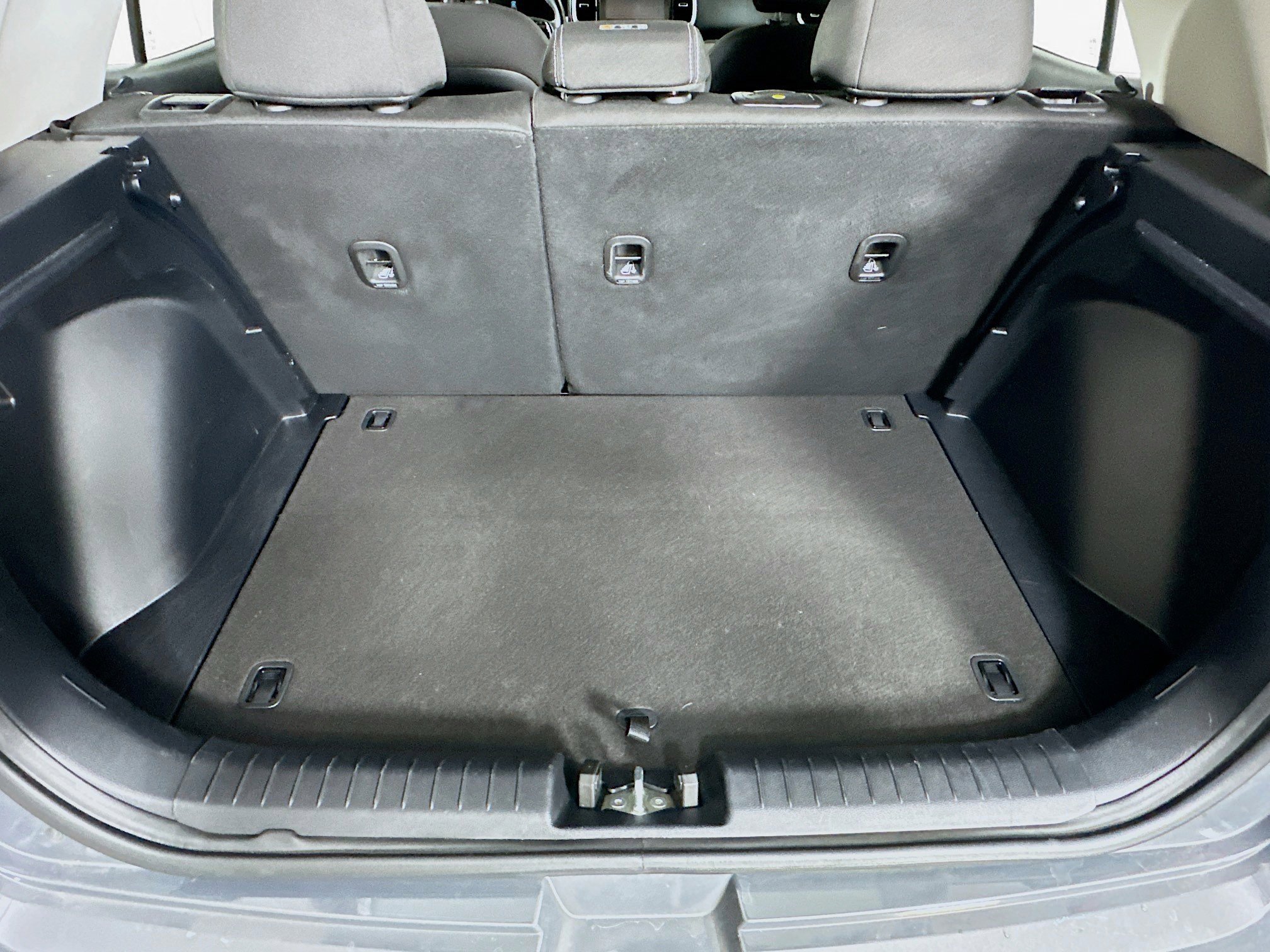 Used 2025 Hyundai Venue SEL FWD image 28
