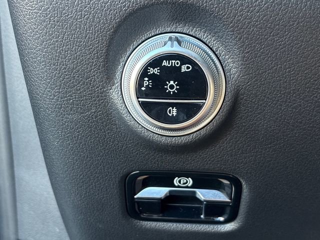 Used 2024 Mercedes-Benz C 300 4MATIC Sedan image 16