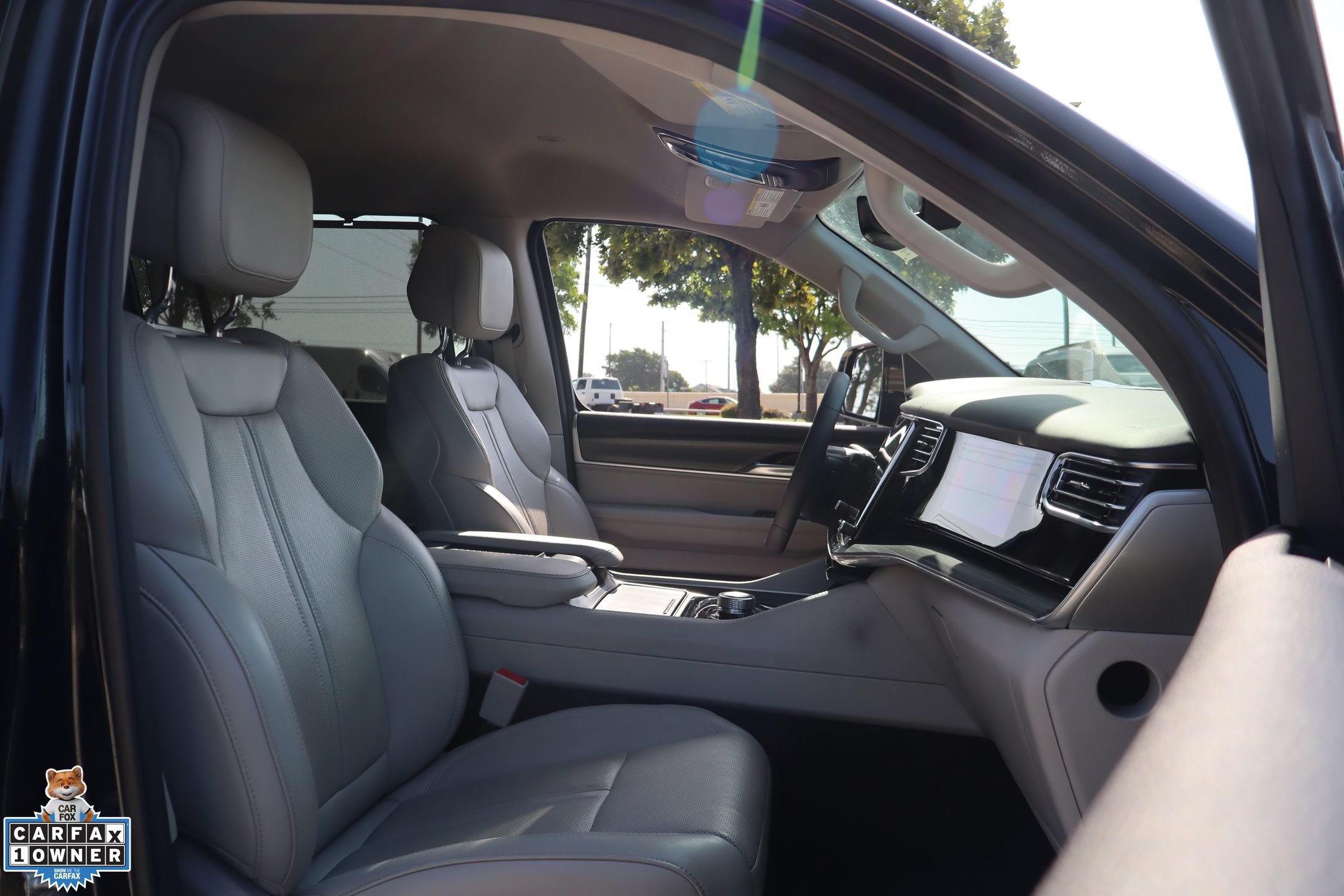 Used 2023 Jeep Wagoneer Series III w/ Convenience Group I RWD image 30