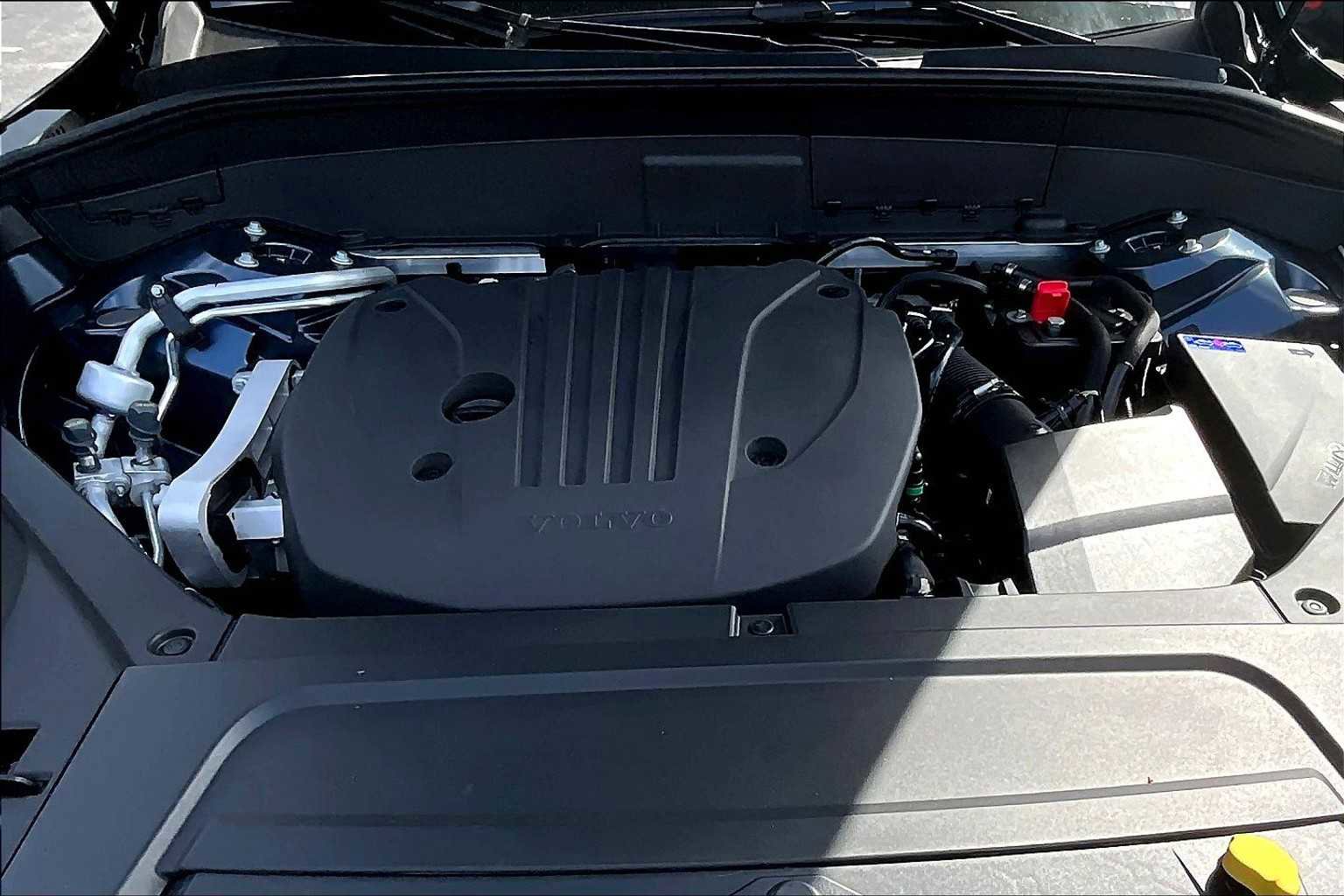 New 2026 Volvo XC90 B5 Plus w/ Protection Package Premier image 14