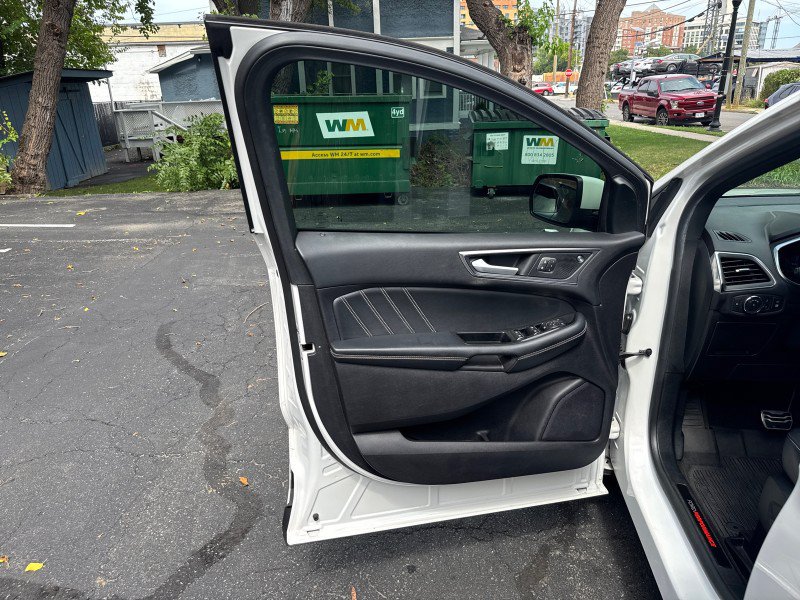 Used 2020 Ford Edge ST w/ Equipment Group 401A AWD/4WD image 10