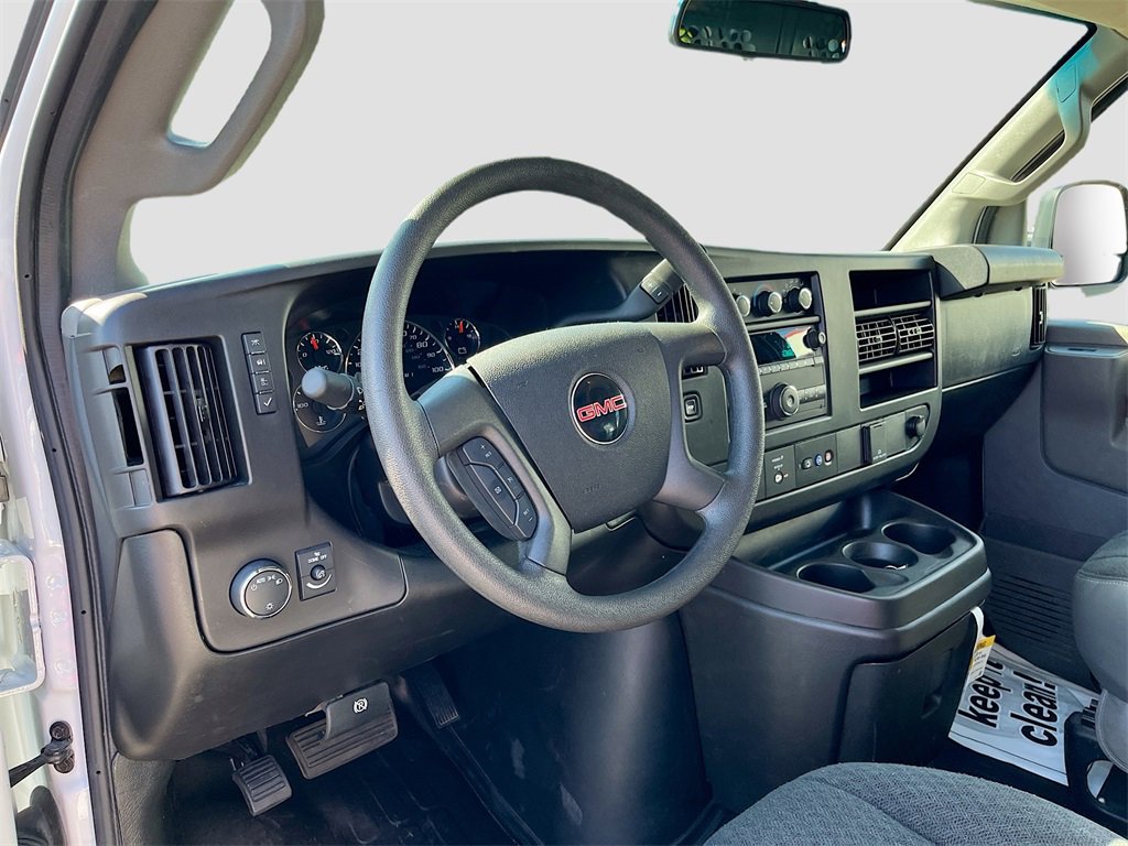 Used 2024 GMC Savana 2500 w/ Driver Convenience Package image 9