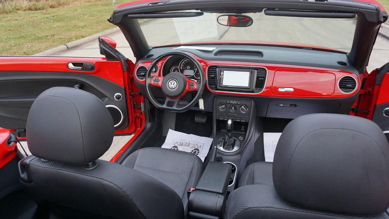 Used 2014 Volkswagen Beetle 2.5 image 17