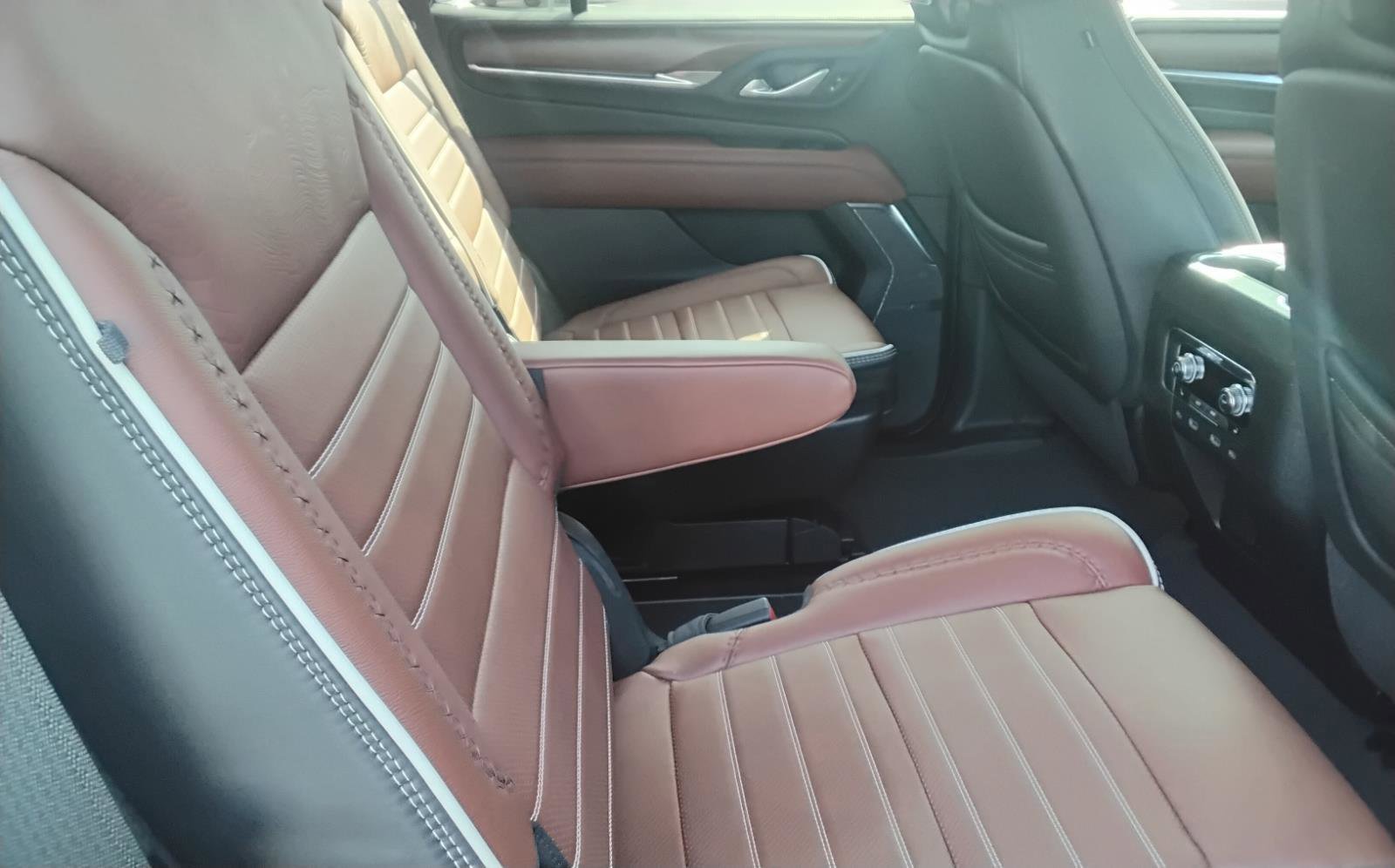 Used 2024 GMC Yukon Denali Ultimate image 25