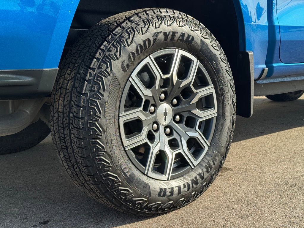 Used 2024 Chevrolet Colorado Z71 image 27