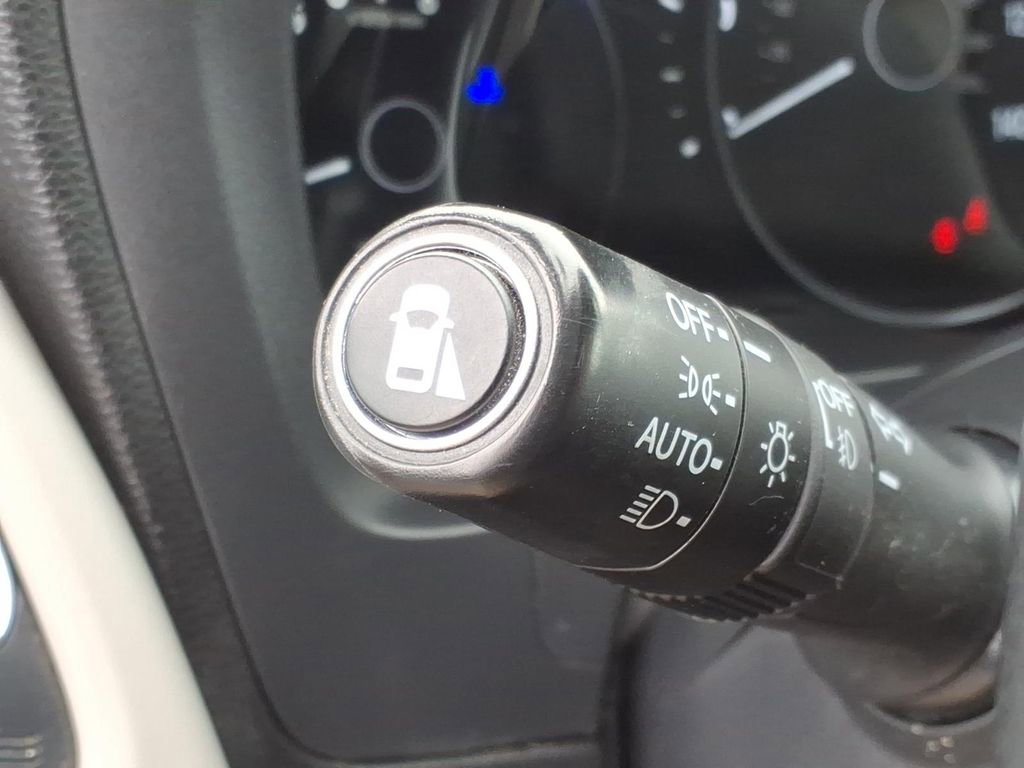 Used 2018 Honda HR-V EX-L image 14