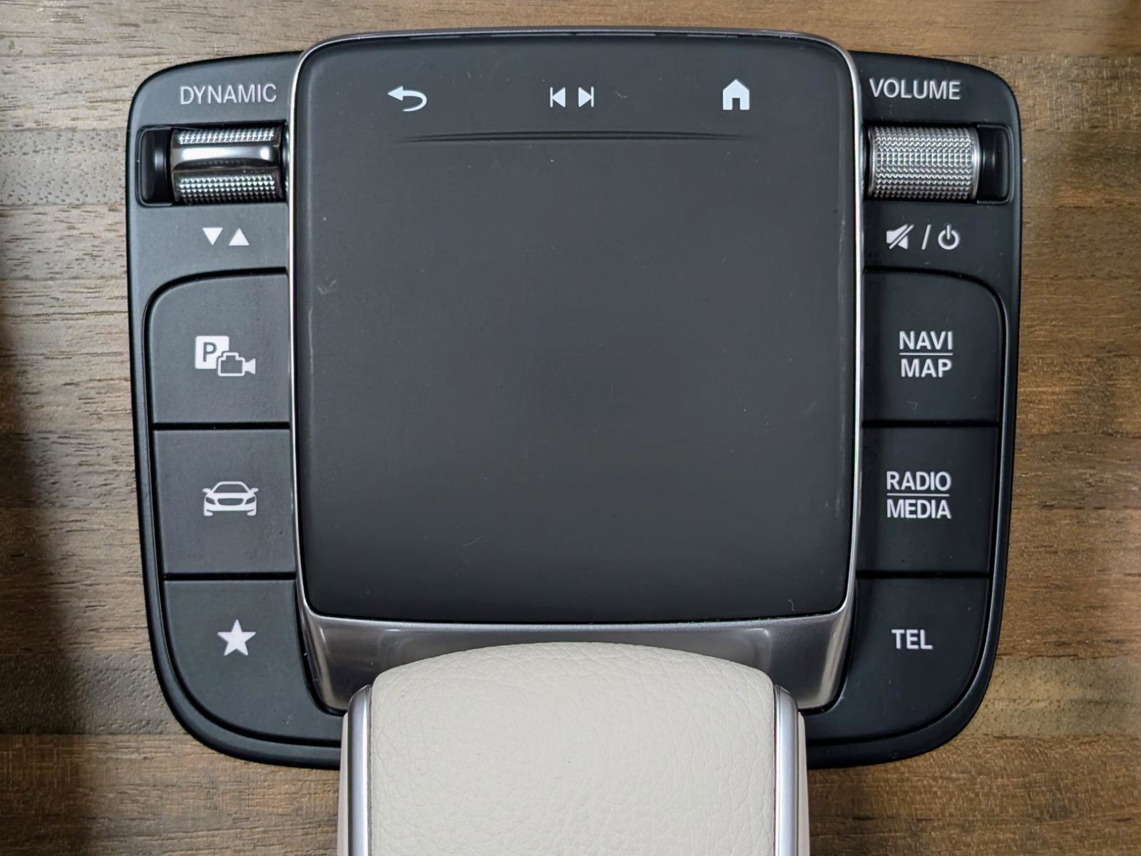 Used 2024 Mercedes-Benz GLE 350 4MATIC w/ AMG Line Exterior image 30