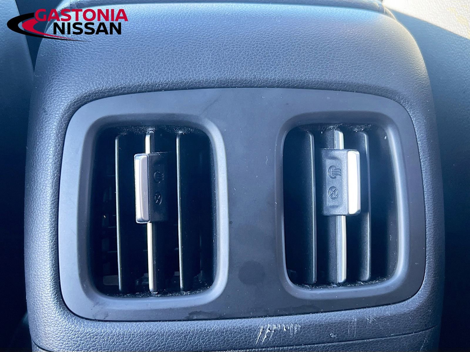 Used 2023 Hyundai Tucson Limited image 35