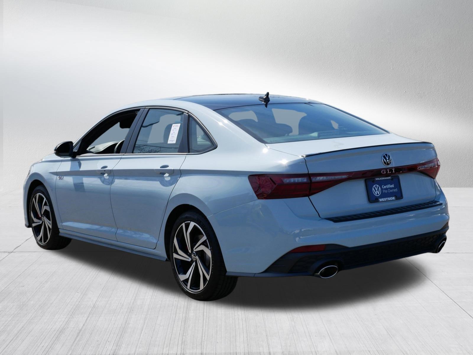 Used 2025 Volkswagen Jetta GLI Autobahn FWD image 5