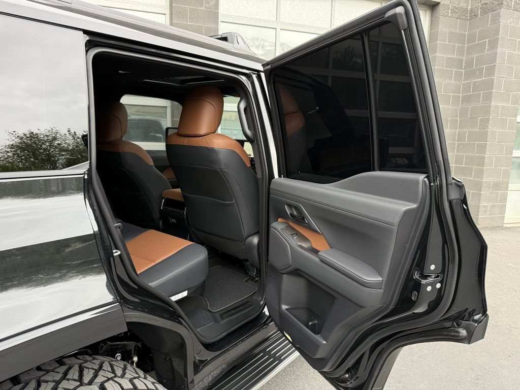 Used 2026 Lexus GX 550 w/ Accessory Package (ZB) AWD/4WD image 23