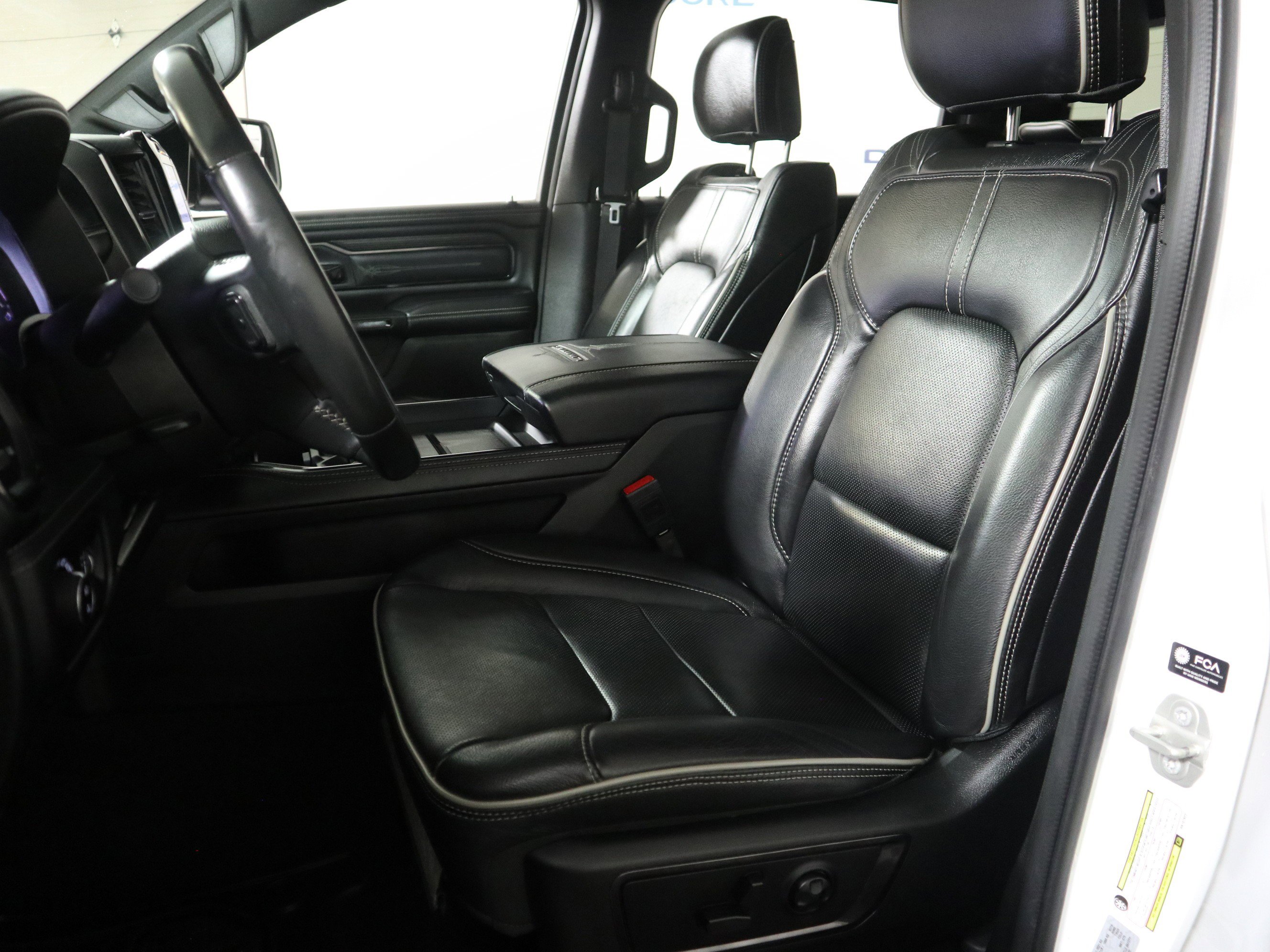 Used 2024 RAM 1500 Limited image 22