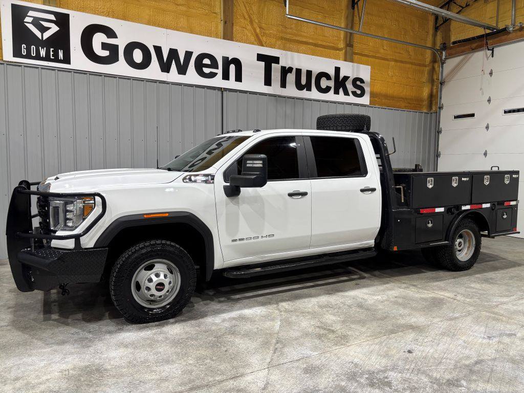 Used 2023 GMC Sierra 3500 Pro w/ Convenience Package AWD/4WD image 4