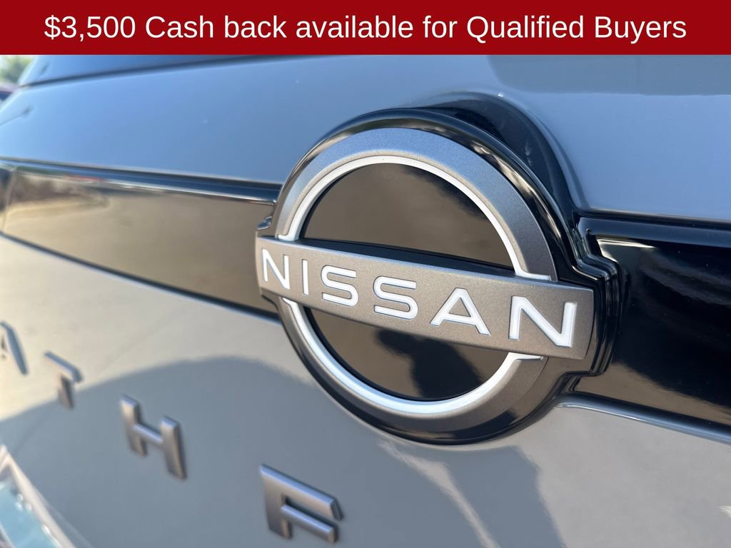 New 2026 Nissan Pathfinder Platinum image 41