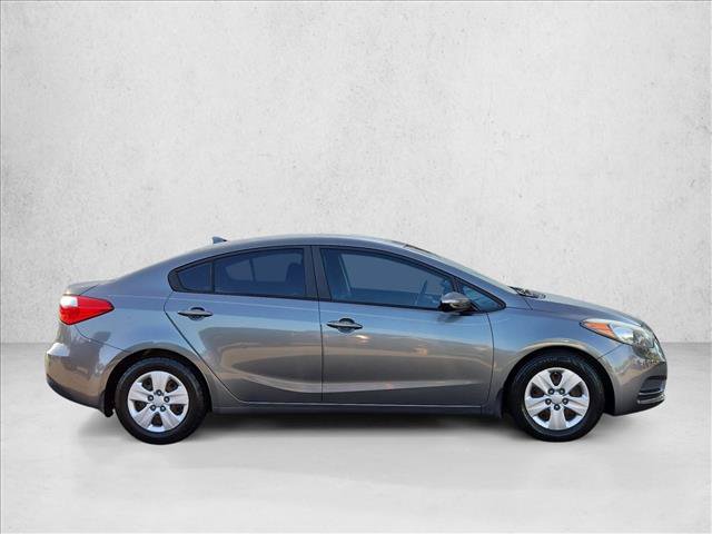 Used 2016 Kia Forte LX w/ LX Popular Package FWD image 4