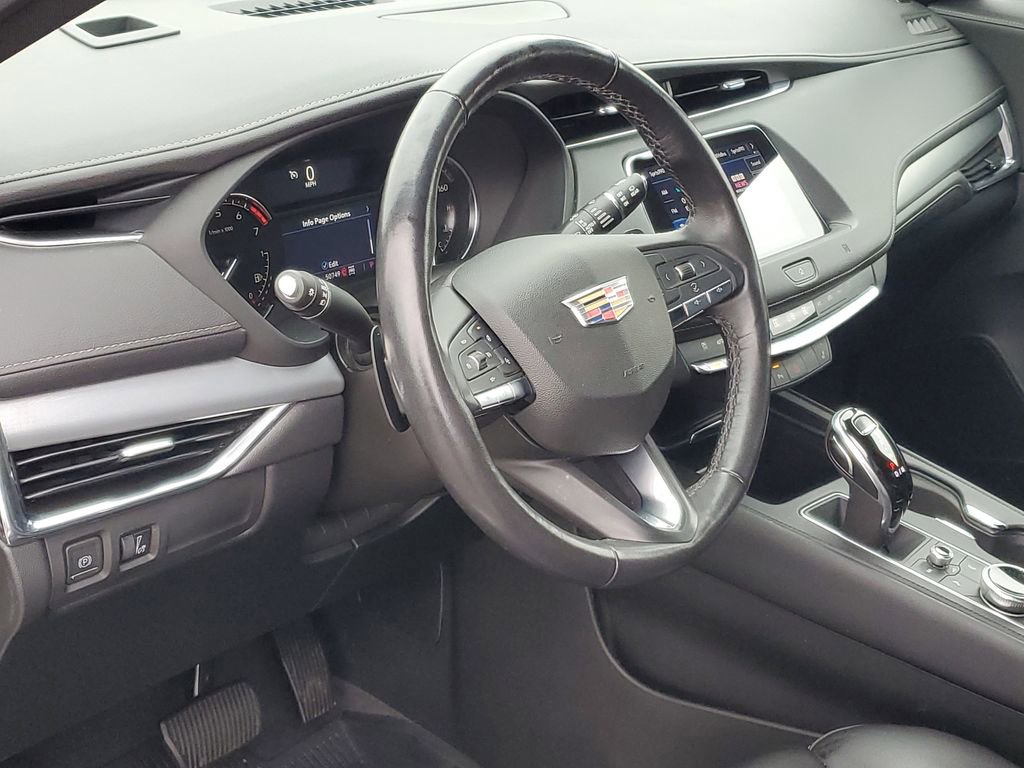 Used 2021 Cadillac XT4 Premium Luxury w/ Cold Weather Package AWD/4WD image 7