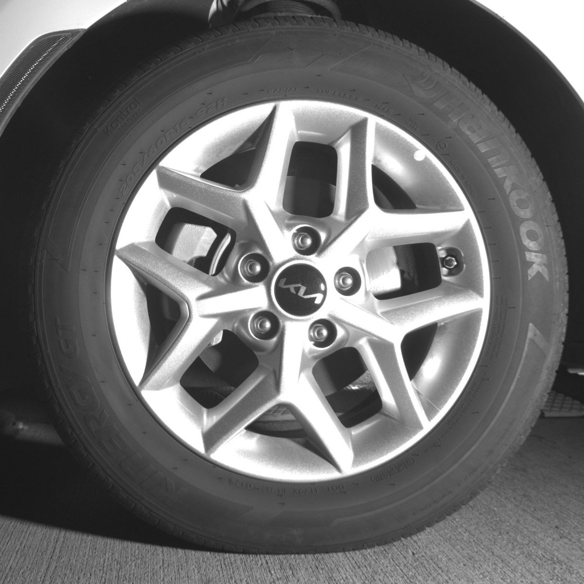 Used 2025 Kia Soul LX w/ LX Technology Package FWD image 12