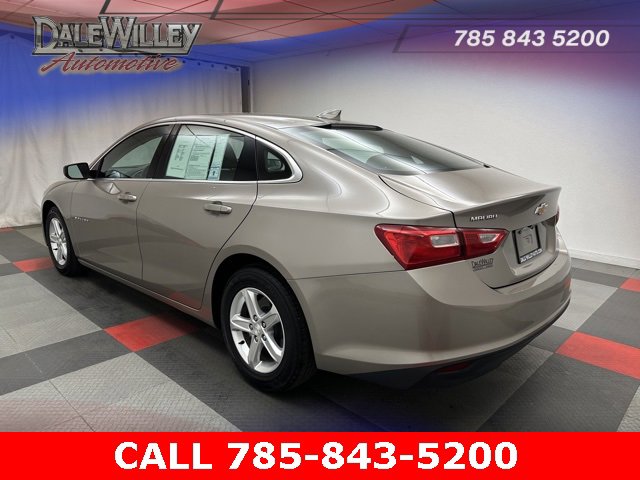 Used 2023 Chevrolet Malibu LT image 4
