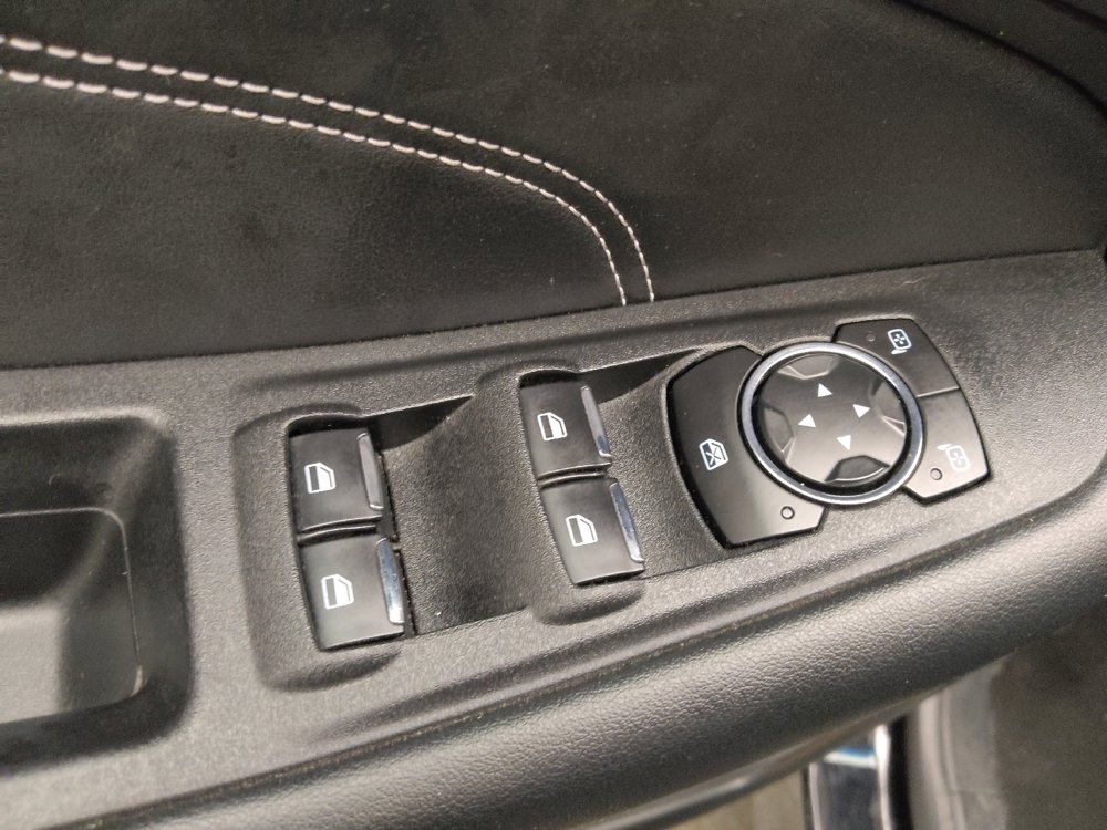 Used 2024 Ford Edge Titanium image 27