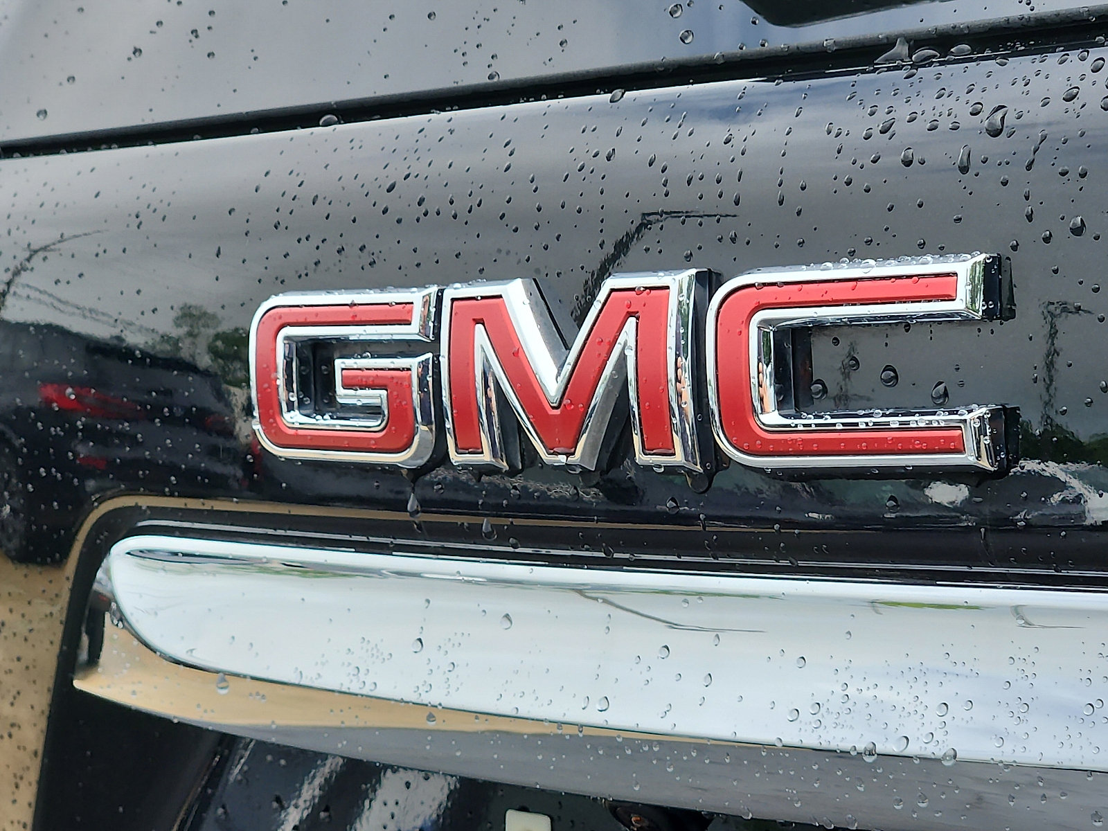 Used 2024 GMC Terrain SLE w/ Driver Convenience Package AWD/4WD image 31